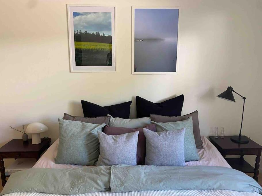 Apartment Right Next To The Golf Course And With The Ocean Just Around The Corner Ljungskile Exterior foto